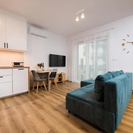 Spychalskiego - Parking, Balcony, Air Con - By Rentujemy