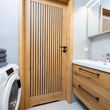 Apartamento Spychalskiego - Parking, Balcony, Air Con - By Rentujemy *